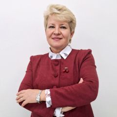 Колесникова Елена